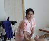 Филиппинская учительница делает массаж Ида-Вируским старикам
