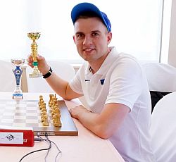 Александр Володин посвятил чемпионский титул родному клубу 